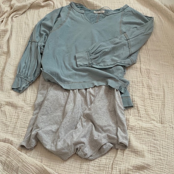 We The Free I wish I knew T 5 available like new cotton and cozy - Picture 12 of 15